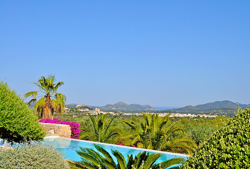 Pool und ChillOut der Finca La Higuera in Sant Llorenç des Cardassar